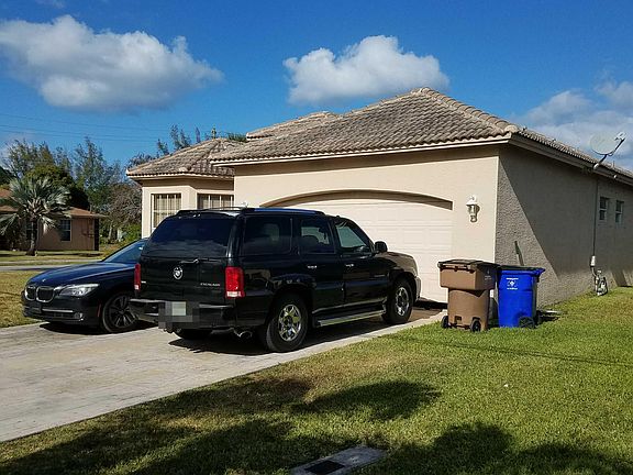 3rd image of 370 NW 1st Ave
