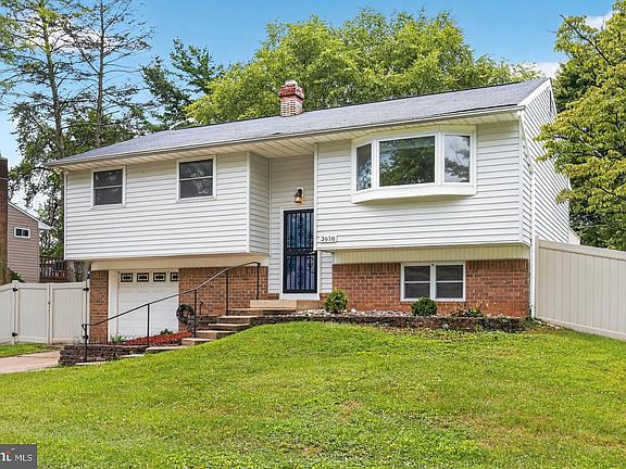 3rd image of 3918 Susanna Rd