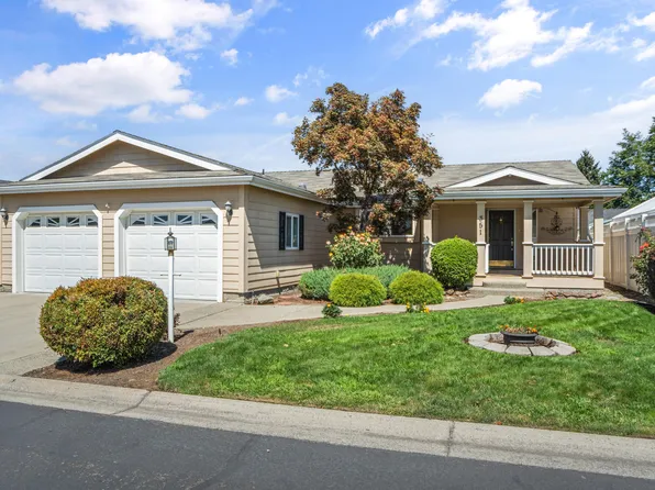 351 Orth Dr #14, Central Point, OR 97502
