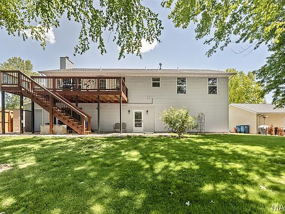 3rd image of 85 Sunray Dr