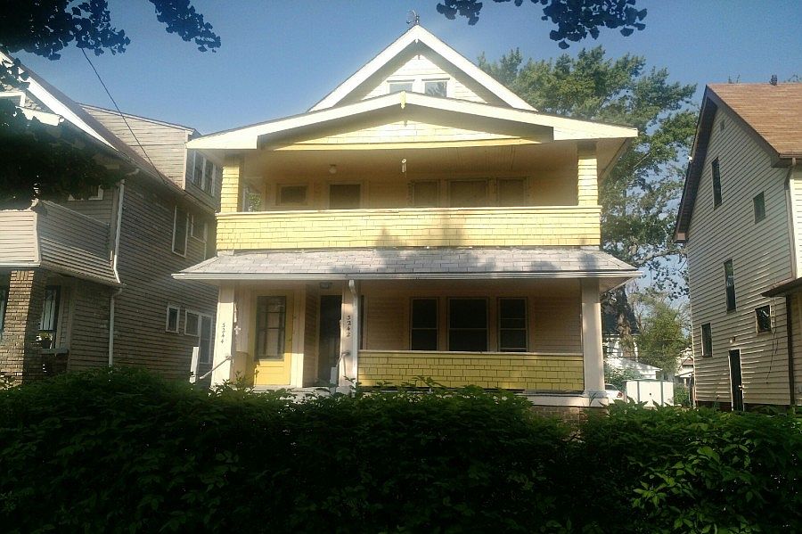 1st image of 3244 E 123rd St