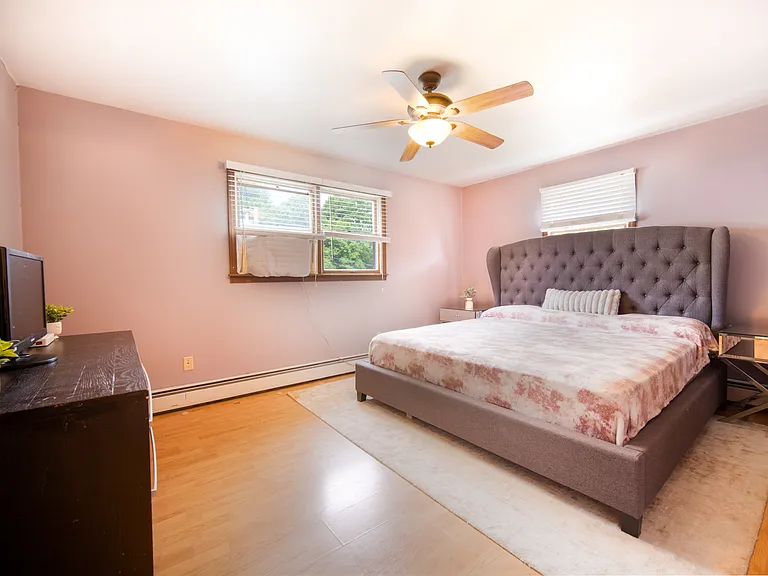 37 Manners Ave #2 — Photo 7