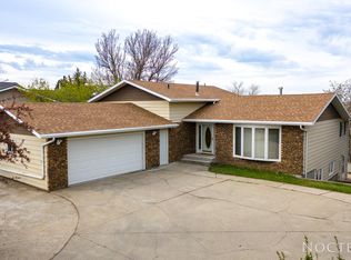 405 9th Ave NW, Mandan, ND 58554