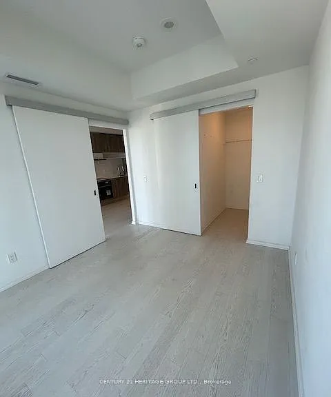 5 Soudan Ave #3009 — Photo 12