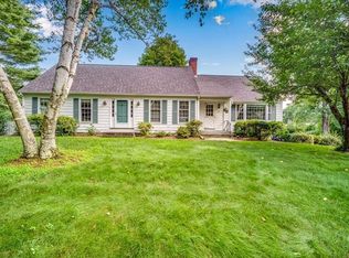 43 Hilltop Rd, Longmeadow, MA 01106