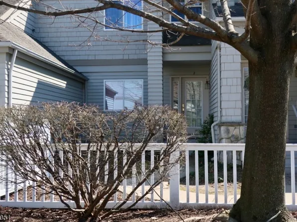 2 Harker Hill Dr #12, Hardyston, NJ 07419