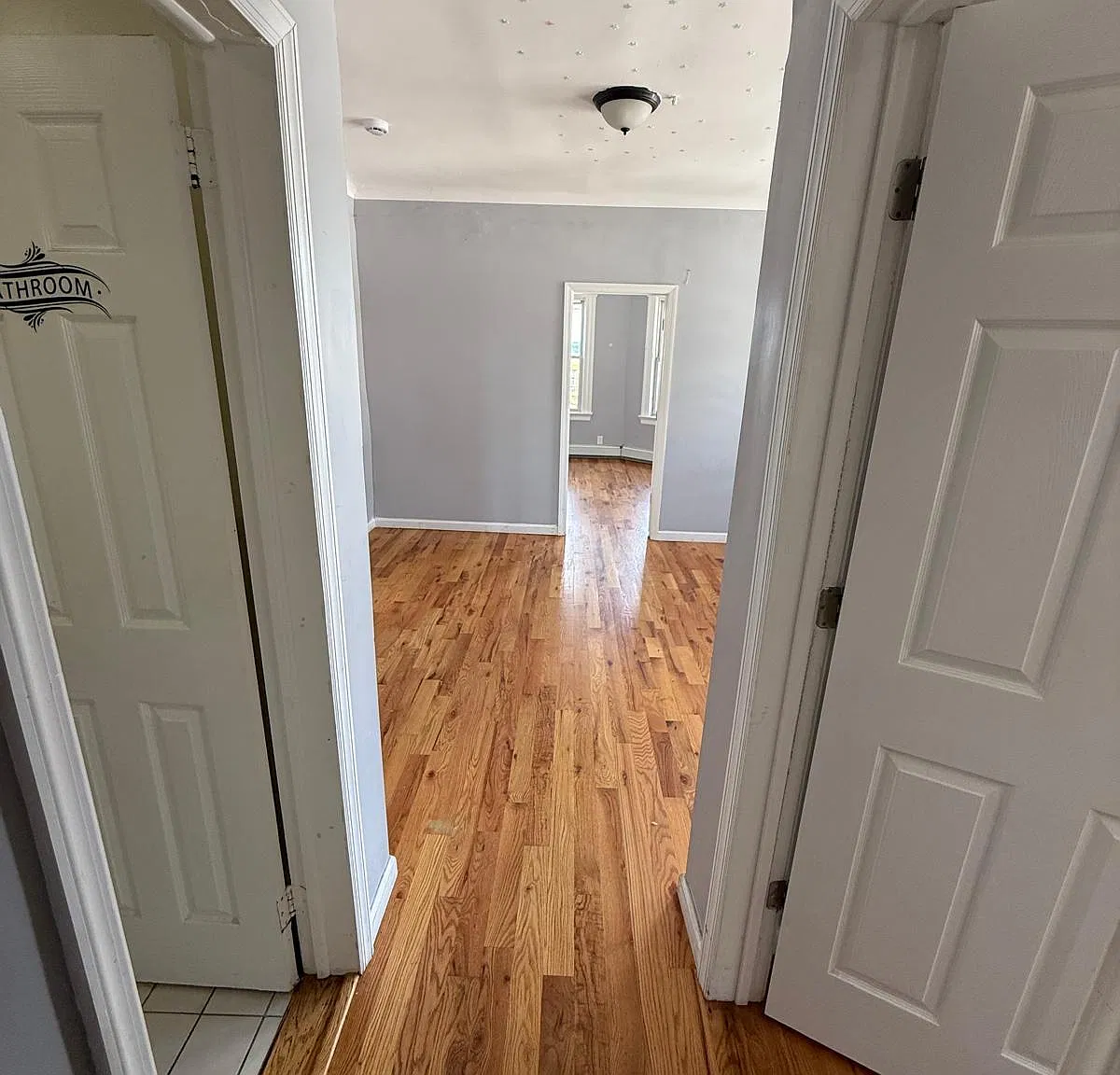 3 bed, $2,000 — Photo 2