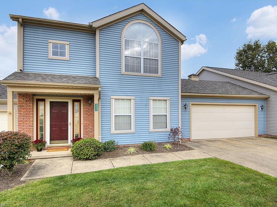 1st image of 8692 Foxwood Ln