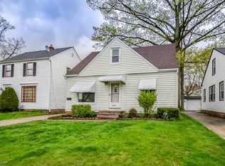 20140 Beachview Dr, Euclid, OH 44117