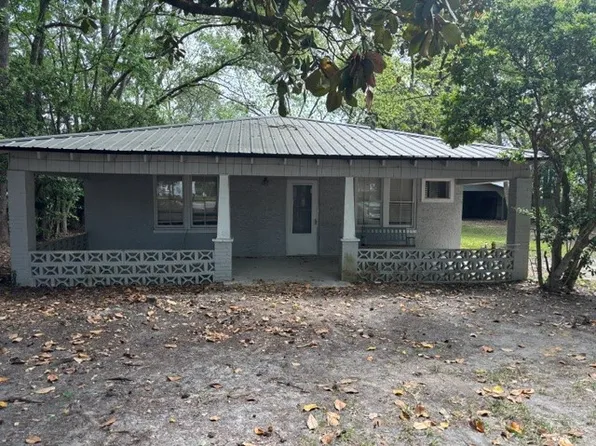 940 Gordon St, Blackshear, GA 31516