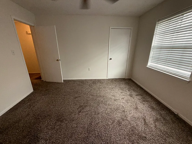 537A Schneider Dr — Photo 24
