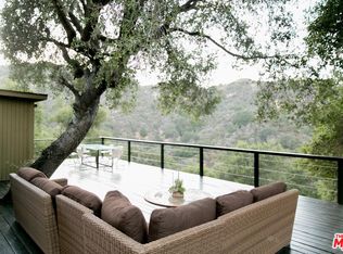 765 Robinson Rd, Topanga, CA 90290