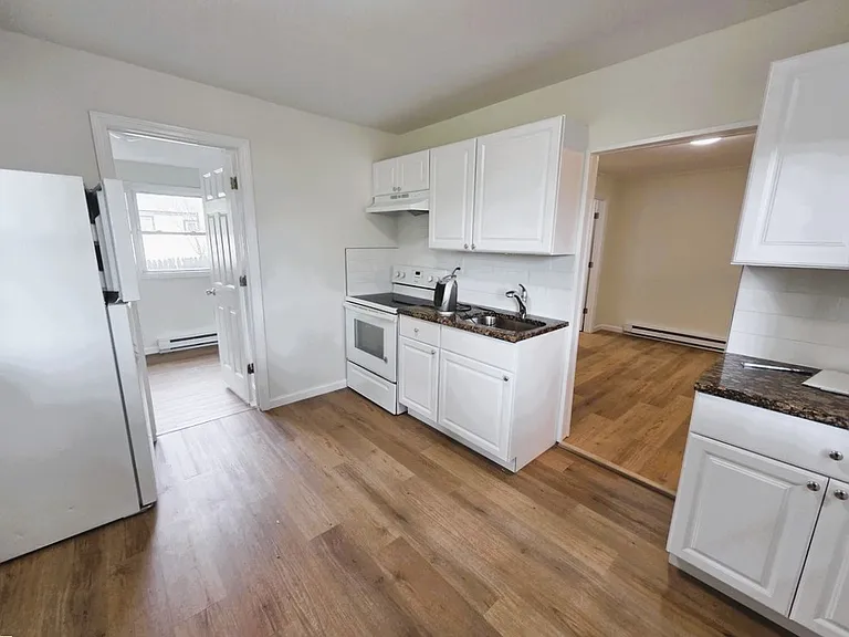 99 Tower St #2 — Photo 3