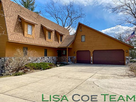 4th image of 8590 Sunset Dr
