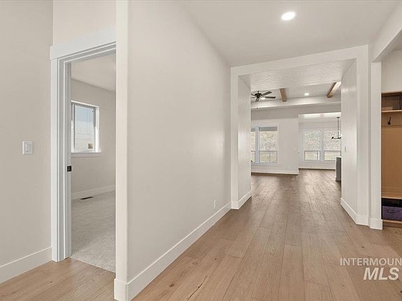 5th image of 7355 Powell Pl
