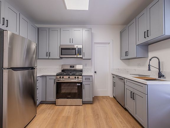 3rd image of 108 N Broadway #204