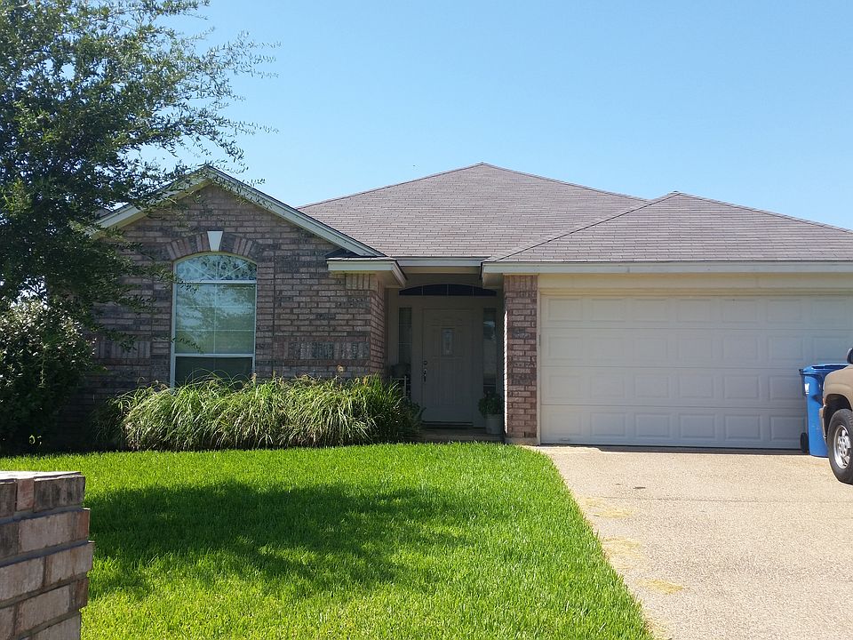 1st image of 712 Pebble Creek Dr