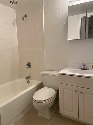 Rented by City Connections Realty | media 6