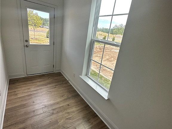 4th image of 7121 Leire Ln