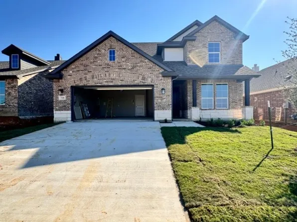706 Juneau St, Gainesville, TX 76240
