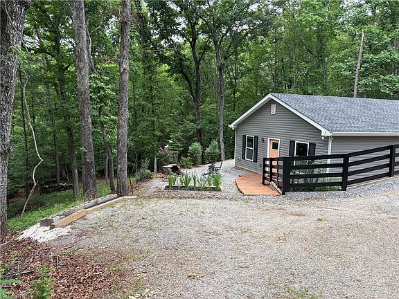 3rd image of 312 Aurum Hill Dr