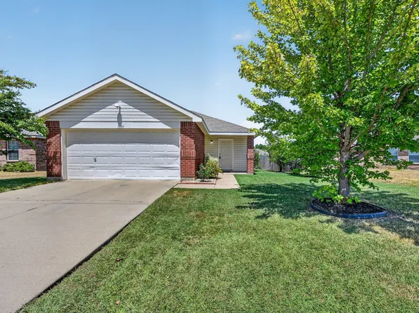 1509 Castle Ridge Rd, Fort Worth, TX 76140