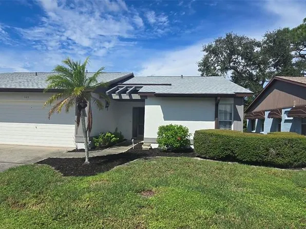 665 Foxwood Blvd, Englewood, FL 34223