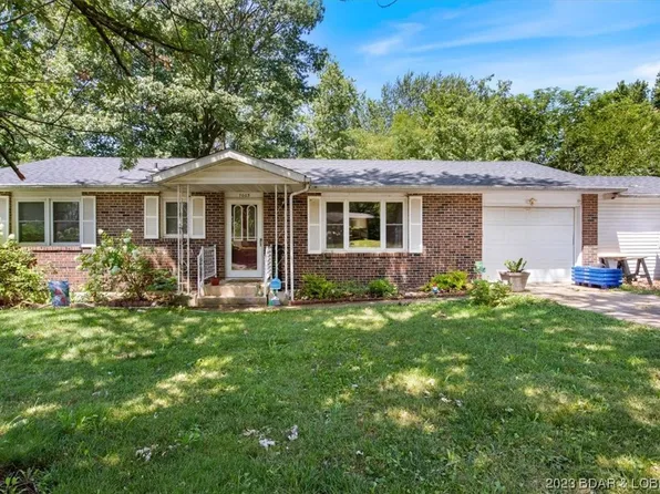 1003 N Mill St, Eldon, MO 65026