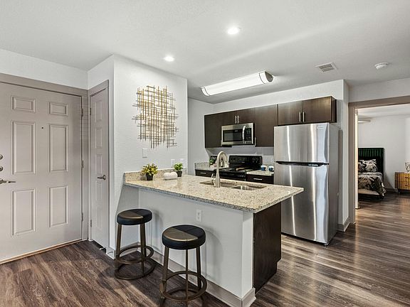 5th image of 1500 Crossing Pl APT 112