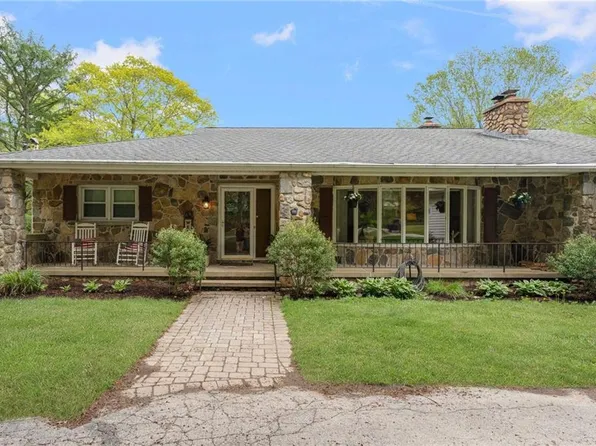 350 Shippee Rd, East Greenwich, RI 02818