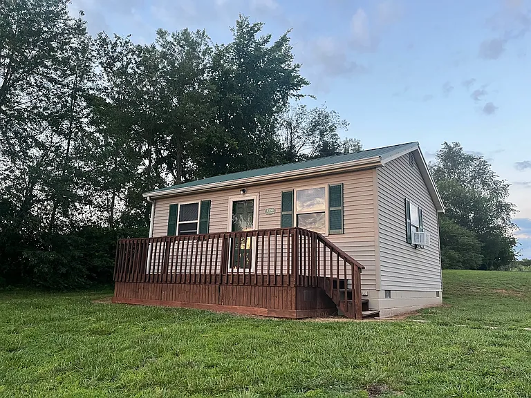 2130 Lincoln Farm Rd — Photo 1