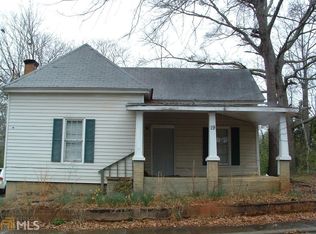 19 4th St, Newnan, GA 30263