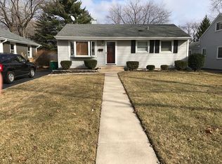 569 S Chase Ave, Lombard, IL 60148