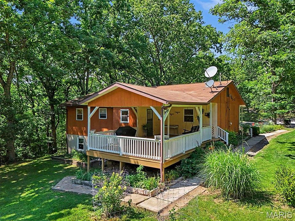 1st image of 5072 Oak Tree Ln