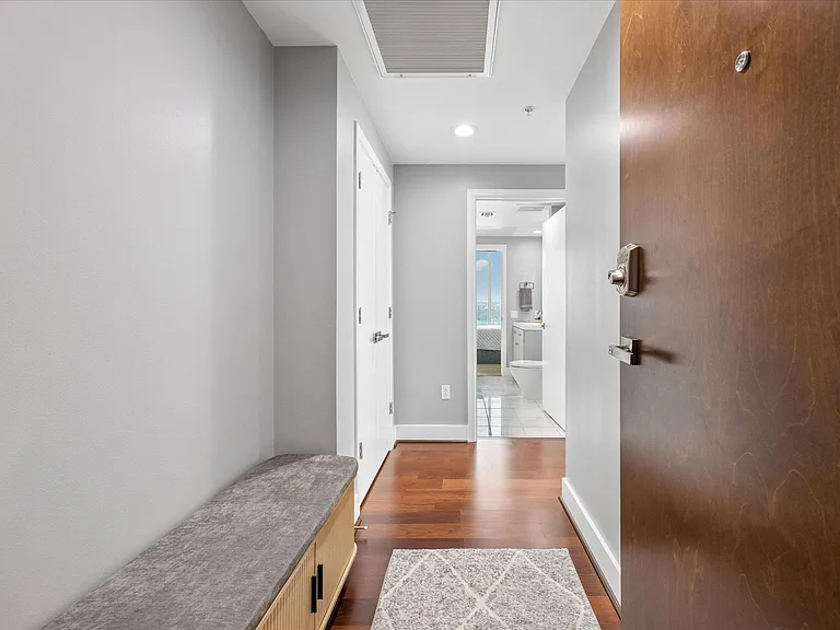 300 Bowie St #2805 — Photo 3