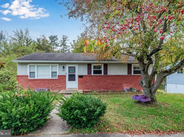 3839 Over Dr, Harrisburg, PA 17109