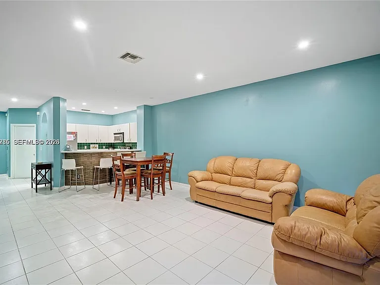 12111 SW 5th Ct — Photo 8