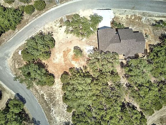 5th image of 775 Cougar Dr
