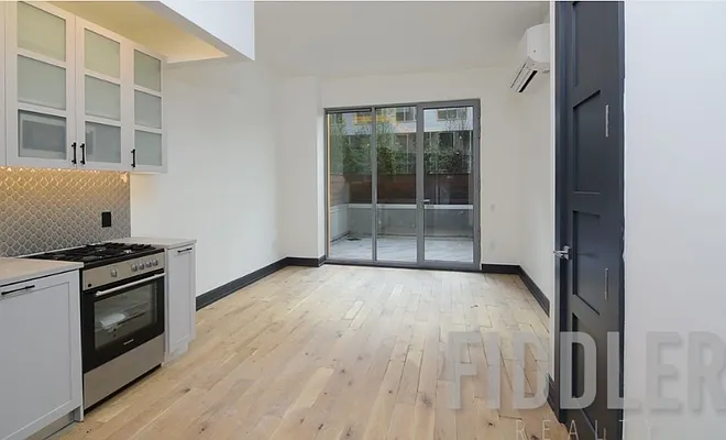 Rented by The KCI Group | media 5