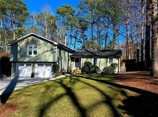 1215 Martin Ridge Rd, Roswell, GA 30076