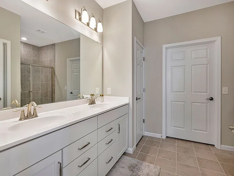 4865 Osprey Pointe Dr — Photo 12