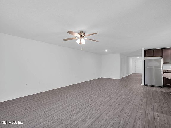 5th image of 5947 Crosby Lake Way E