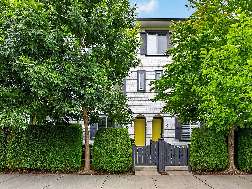 1st image of 16357 15th Ave #4