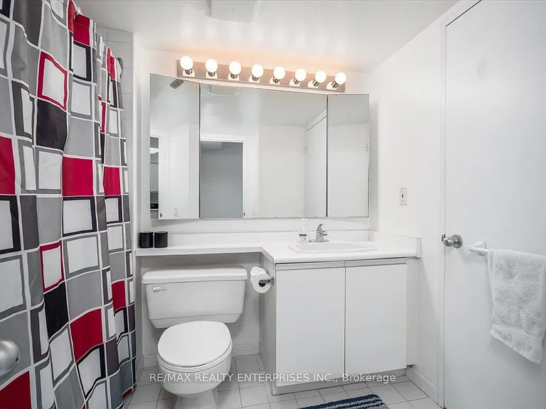 21 Overlea Blvd NE #506 — Photo 16