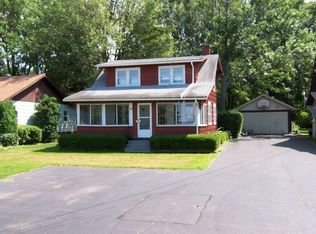 41 E Wautoma Beach Rd, Hilton, NY 14468