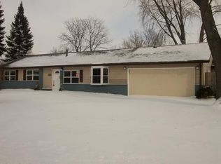 345 Nogales St, Hoffman Estates, IL