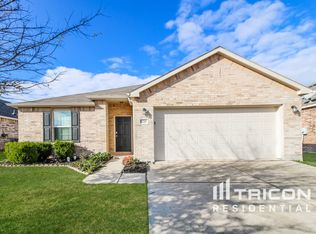 10249 Pyrite Dr, Fort Worth, TX 76131