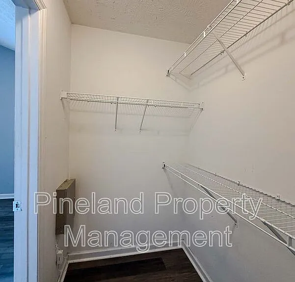 225 Shakerstone Dr — Photo 20