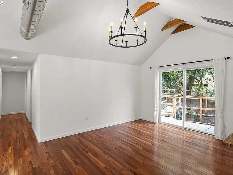 4824 SW Shattuck Rd — Photo 4