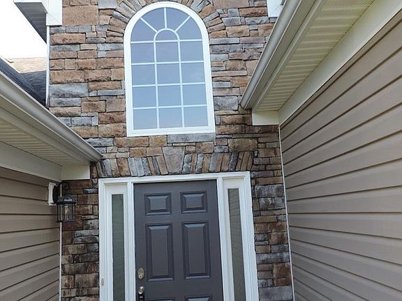 3rd image of 6032 Great Glen Drive